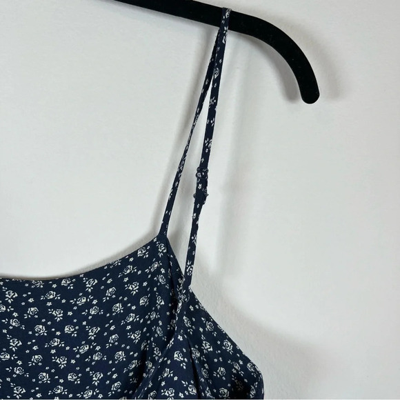Brandy Melville Women's Mini Dress Navy Blue Floral Tiered Flowy Tie Back  Small - Picture 7 of 13